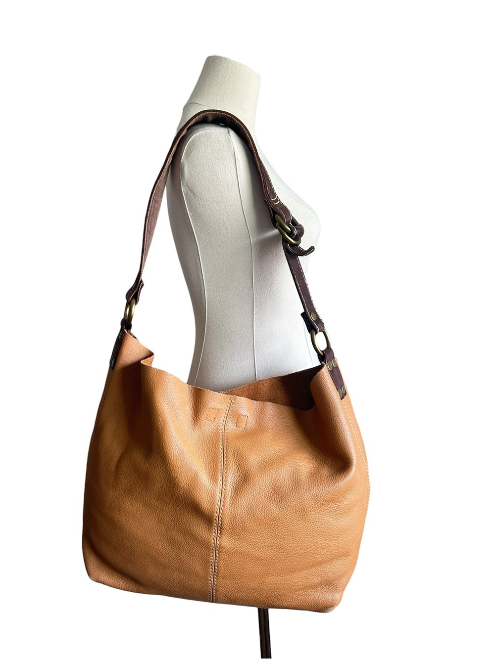 Lucky Brand Vintage Leather Tan Brown Slouchy Hobo - Picture 2 of 13